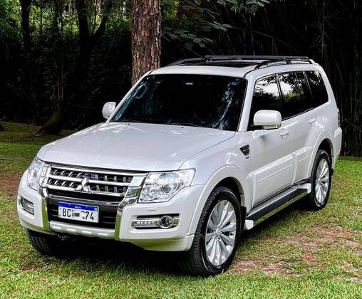 MITSUBISHI PAJERO 3.2 HPE 4X4 7 LUGARES 16V TURBO INTERCOOLER DIESEL 4P AUTOMÁTICO